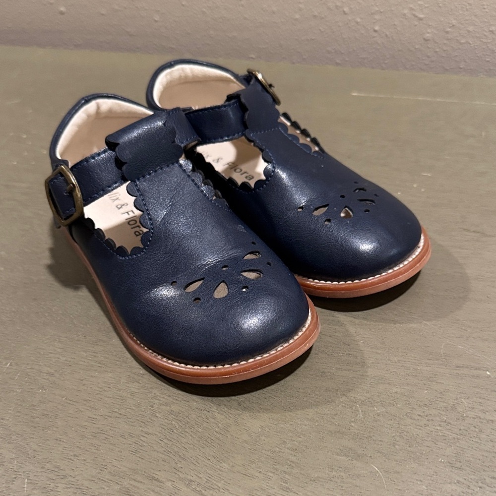 Felix & Flora Navy Kids Dress Buckled Mary Jane Shoes size 8